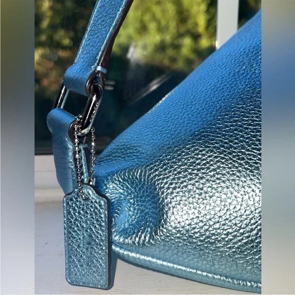 “Like New” COACH Metallic Fanny Pack/Crossbody - Picture 5 of 9